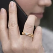 Elegáns egyköves arany gyűrű