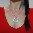 neves-eletfas-csakra-medal-nyaklanccal-valaszthato-nevekkel-heim-ekszer-webaruhaz