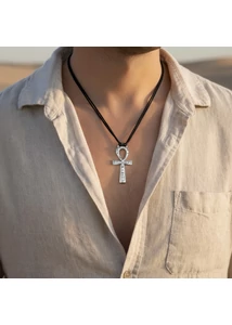 Ezüst egyiptomi ankh kereszt medál hieroglifákkal díszítve bőr nyakláncon