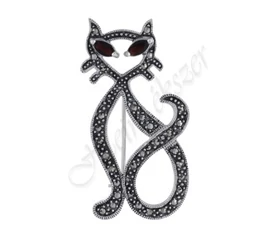 Ezüst kitűzők, brossok