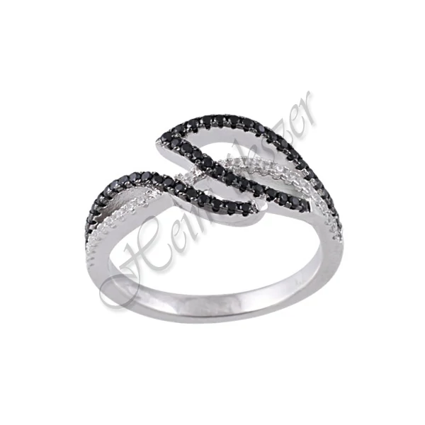 Fekete - fehér köves ezüst gyűrű